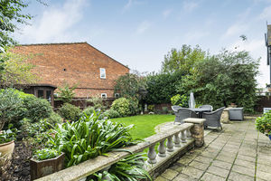 Photo 10- click for photo gallery